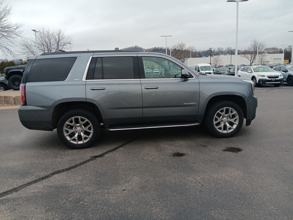 2019 Gmc Yukon SLT photo 3
