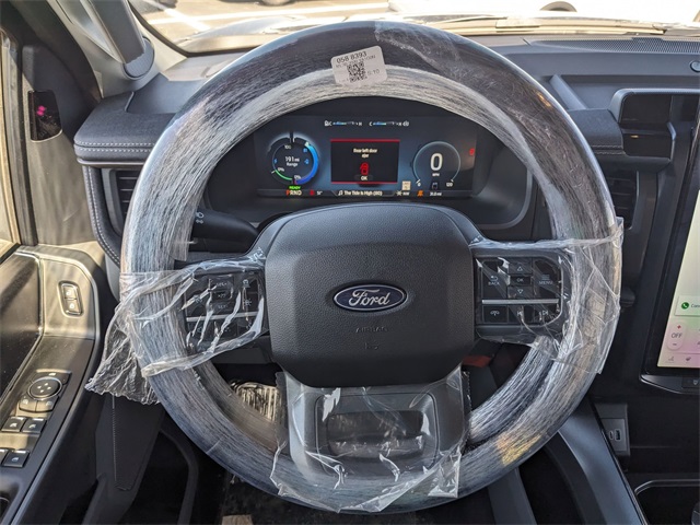 2025 Ford F-150 Lightning photo 14