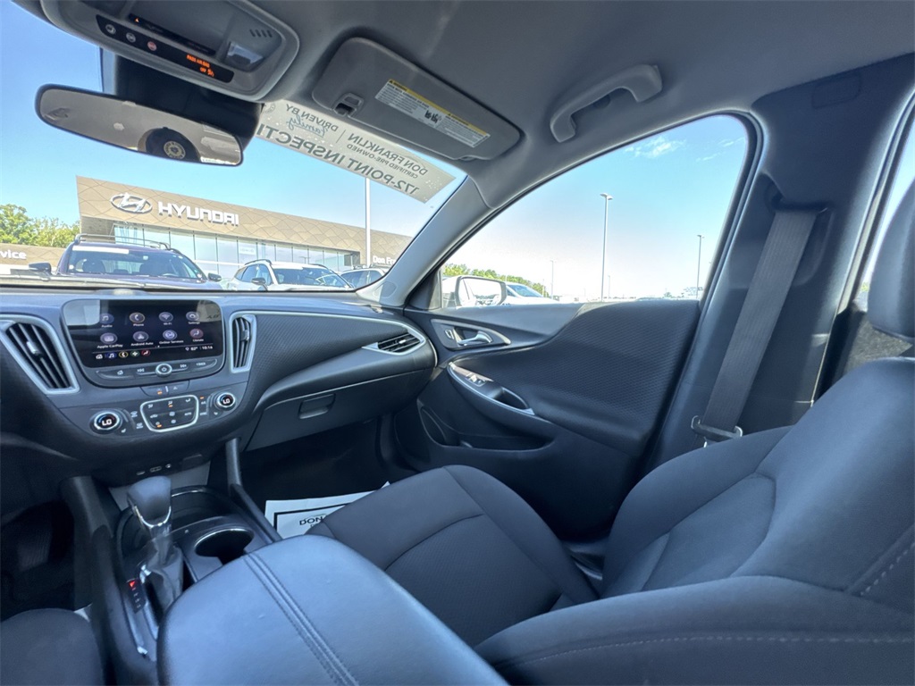 2023 Chevrolet Malibu 1LT photo 11