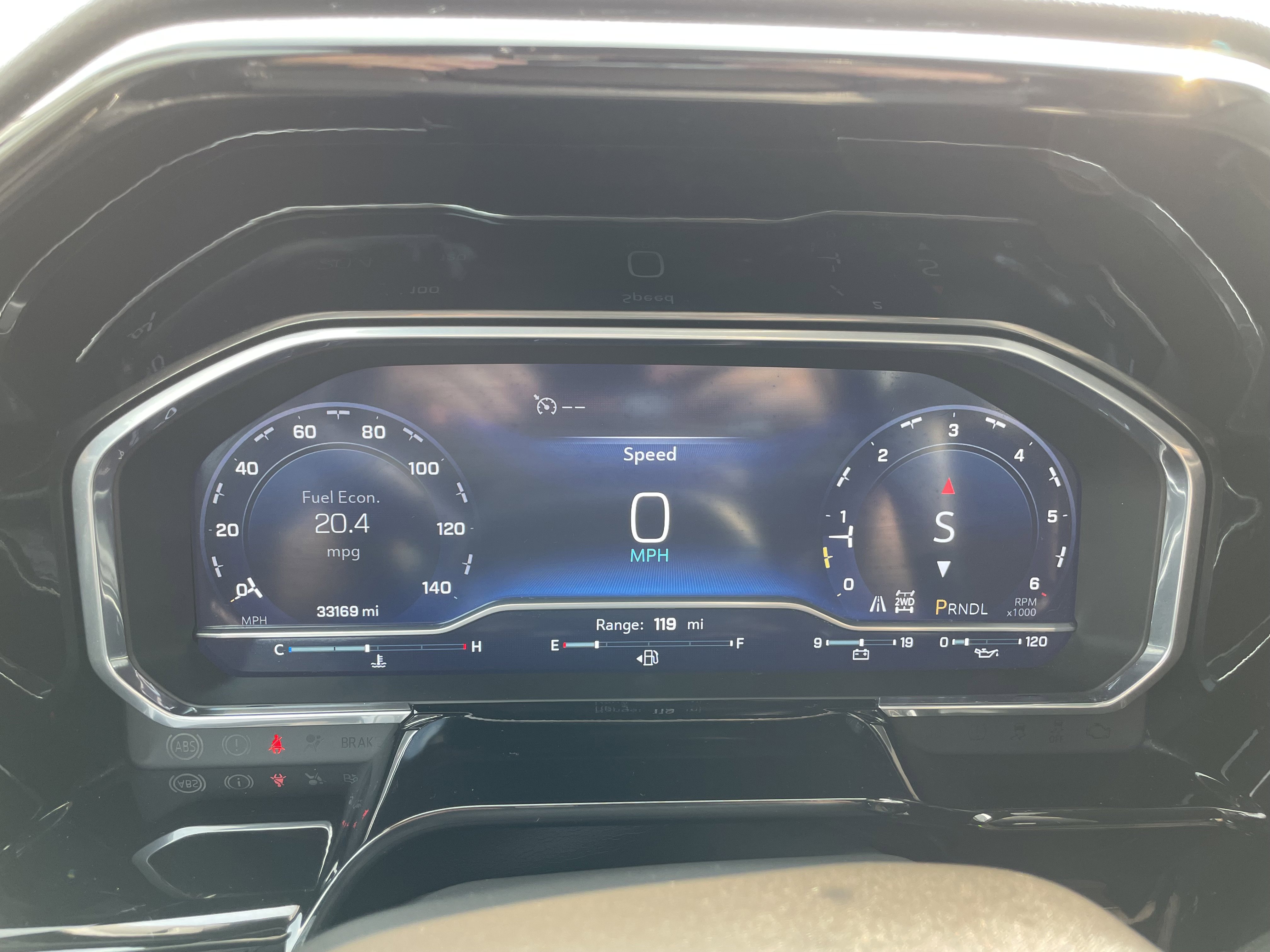 2022 Chevrolet Silverado 1500 LT photo 4