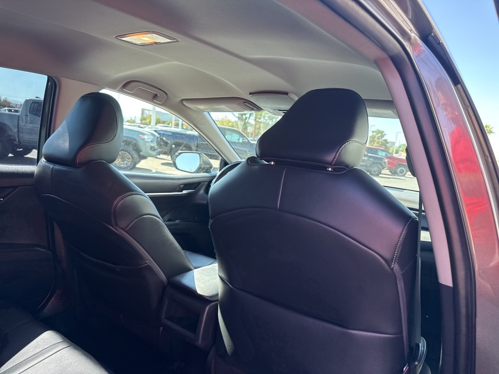 2022 Toyota Camry SE photo 23