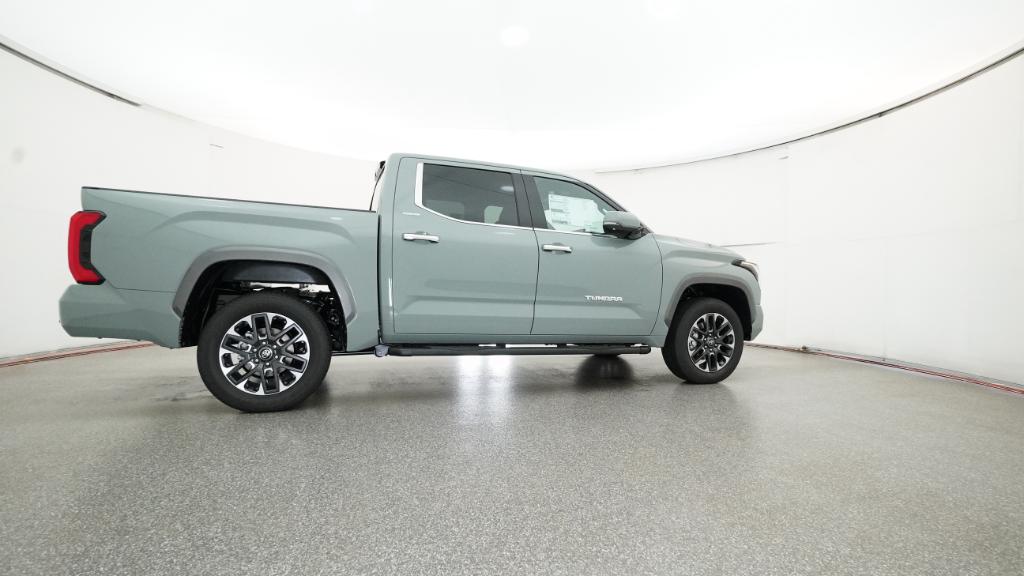 2025 Toyota Tundra Limited CrewMax photo 24