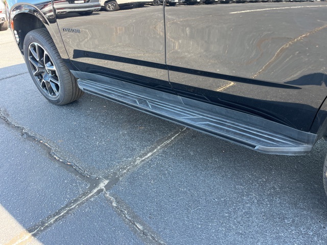 2021 Chevrolet Tahoe RST photo 32