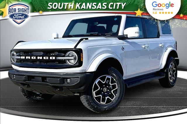 2025 Ford Bronco 4-Door Outer Banks's photo