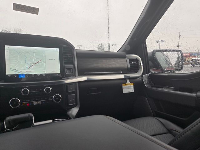 2025 Ford F-150 Lariat photo 21