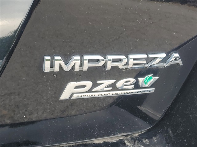 2015 Subaru Impreza 2.0i Premium photo 6
