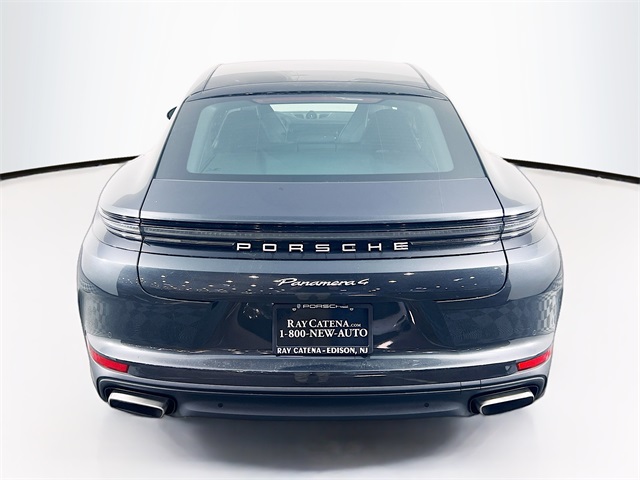 2025 Porsche Panamera E-Hybrid 4 photo 10