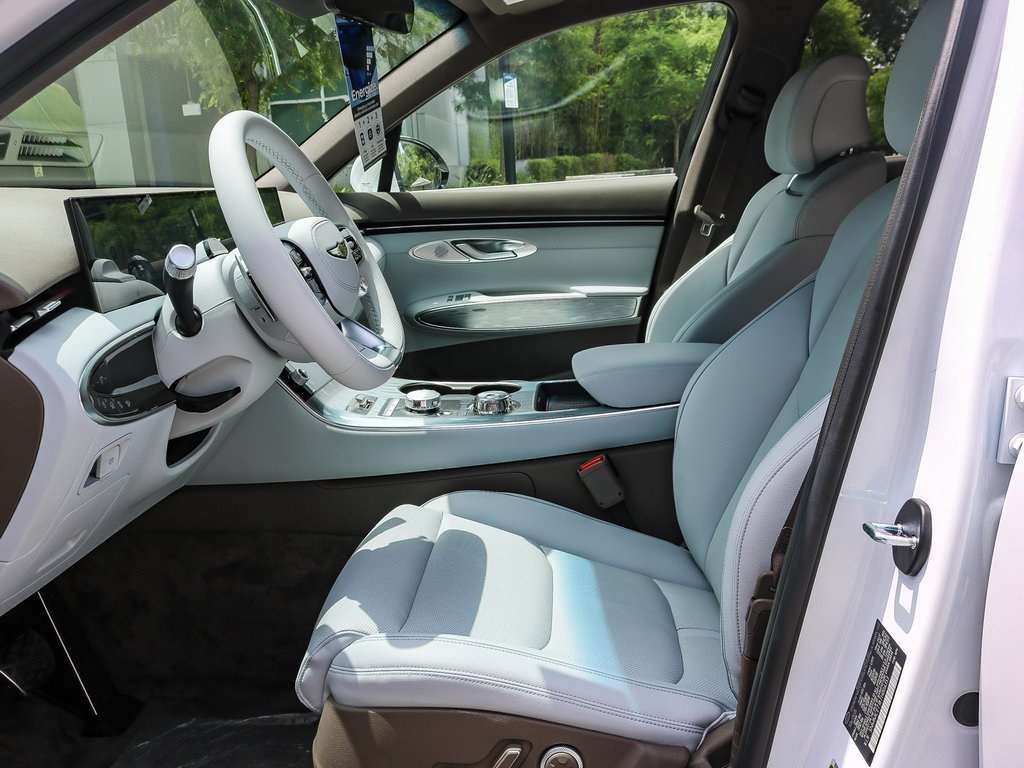 2026 Genesis Electrified GV70 photo 15