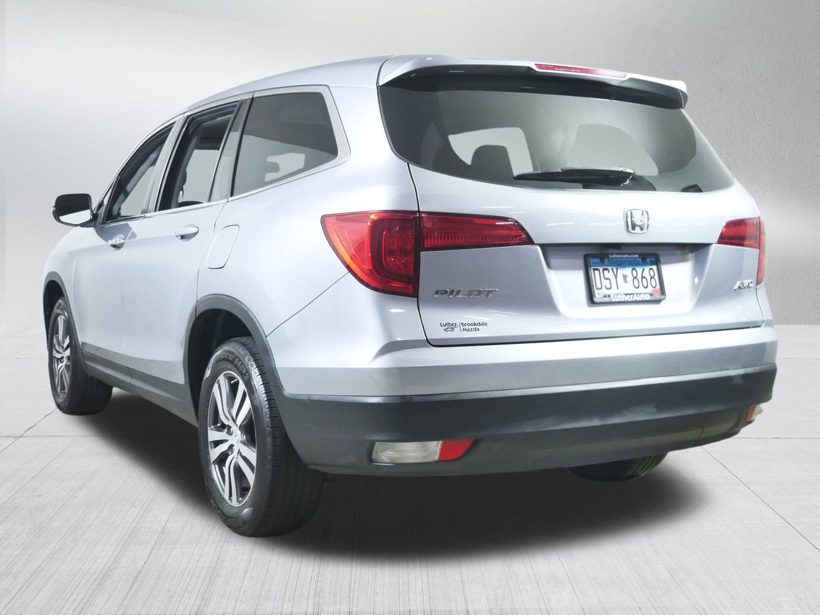 2017 Honda Pilot EX-L photo 5