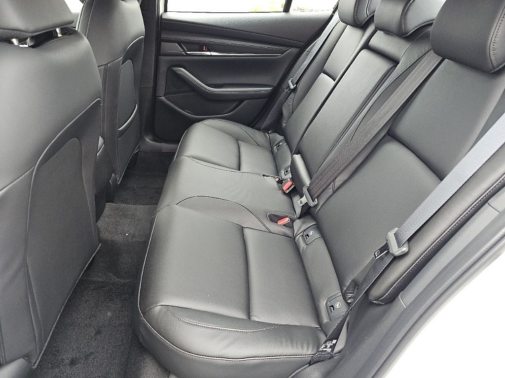 2025 Mazda Mazda3 2.5 s Preferred photo 9