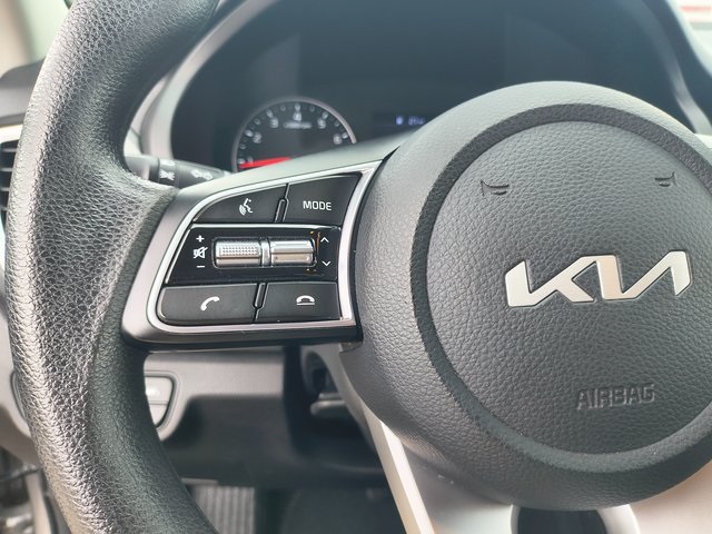 2023 Kia Seltos LX photo 4