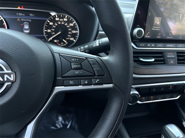 2023 Nissan Altima 2.5 SV photo 14