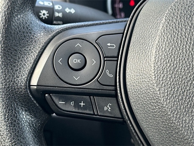 2024 Toyota RAV4 XLE photo 17
