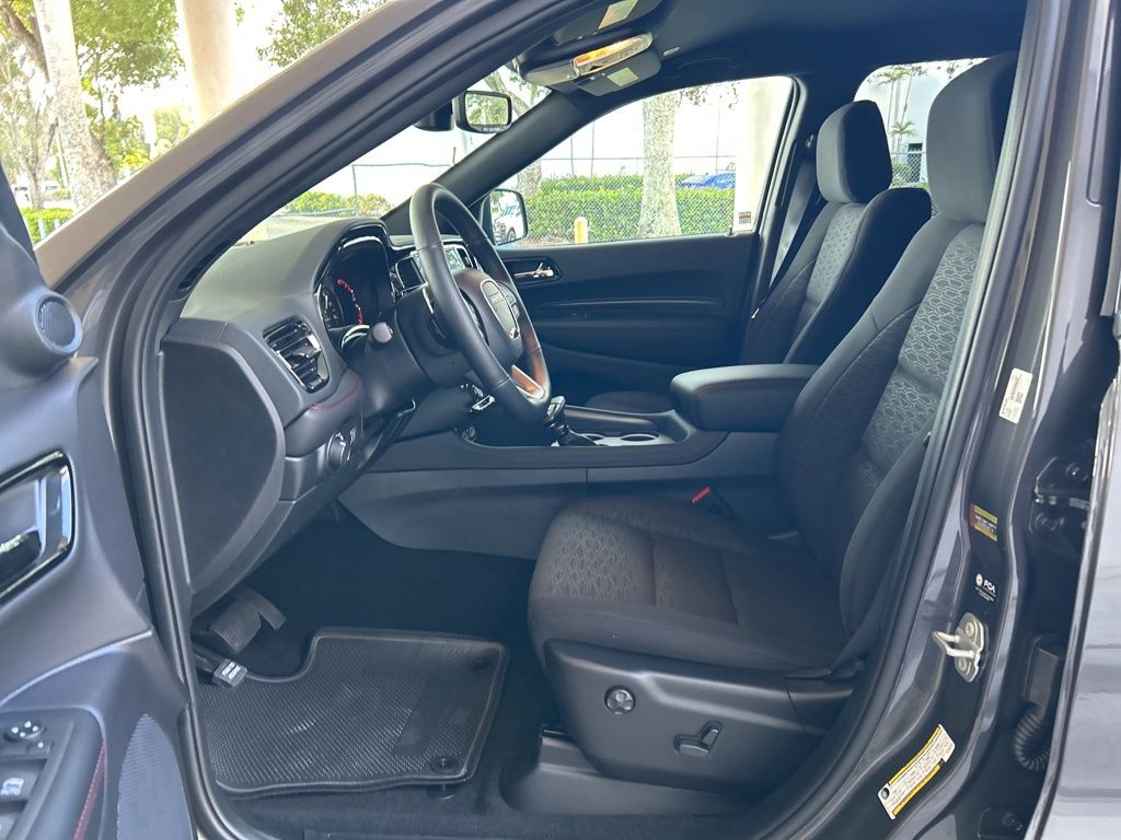 2026 Dodge Durango GT photo 4