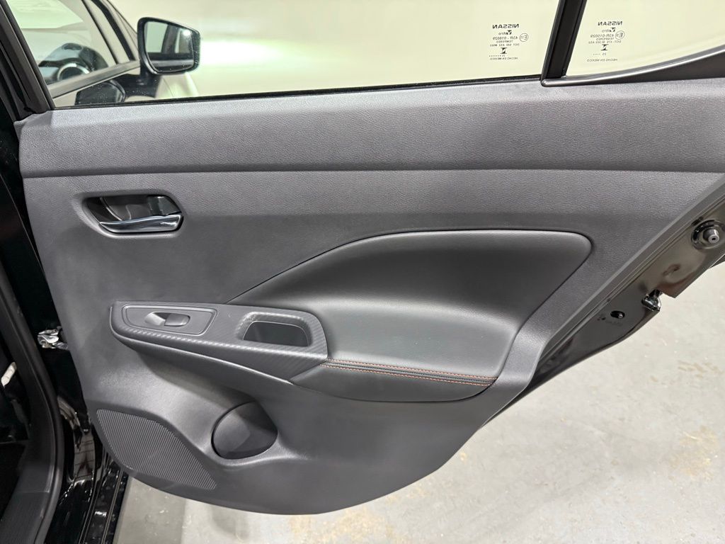 2025 Nissan Versa SR photo 19
