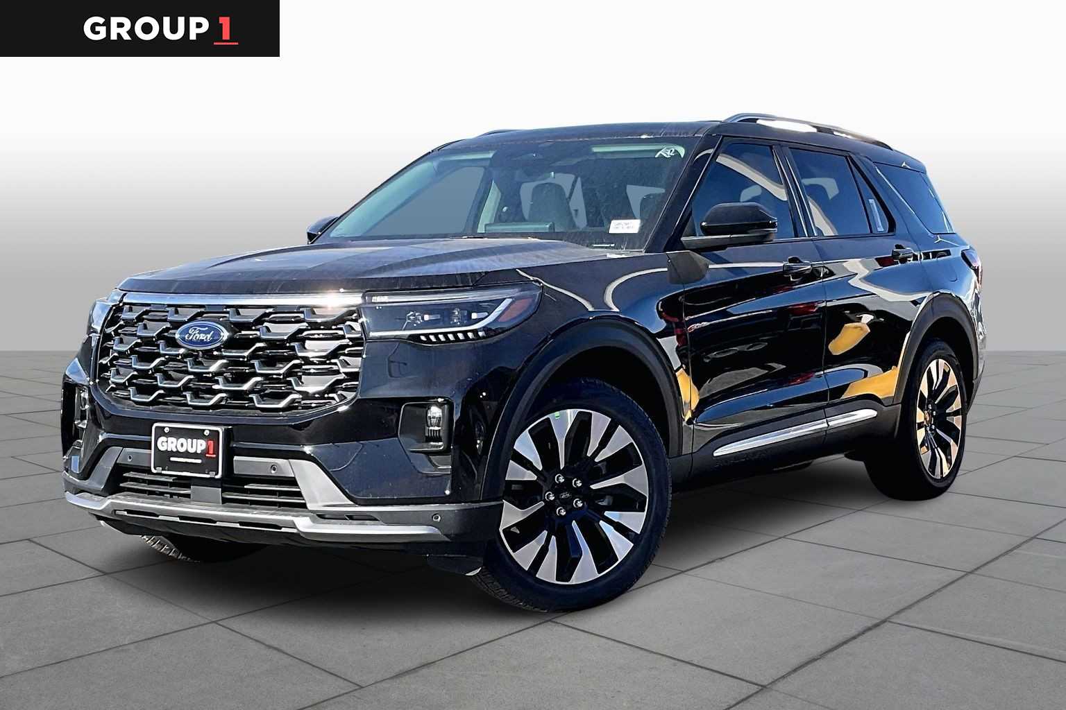 2026 Ford Explorer Platinum's photo