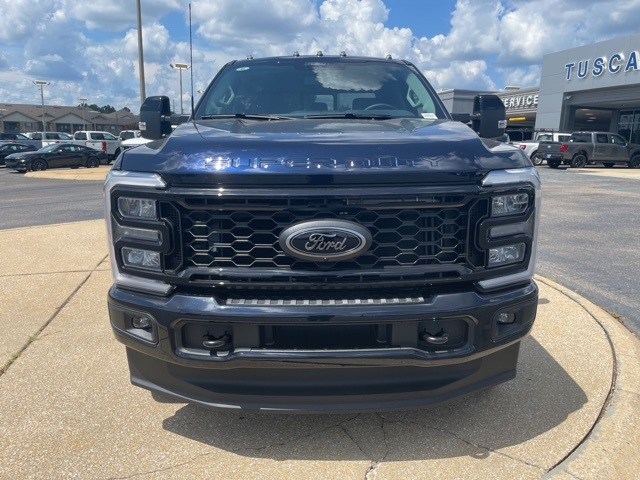 2025 Ford F-350 photo 12