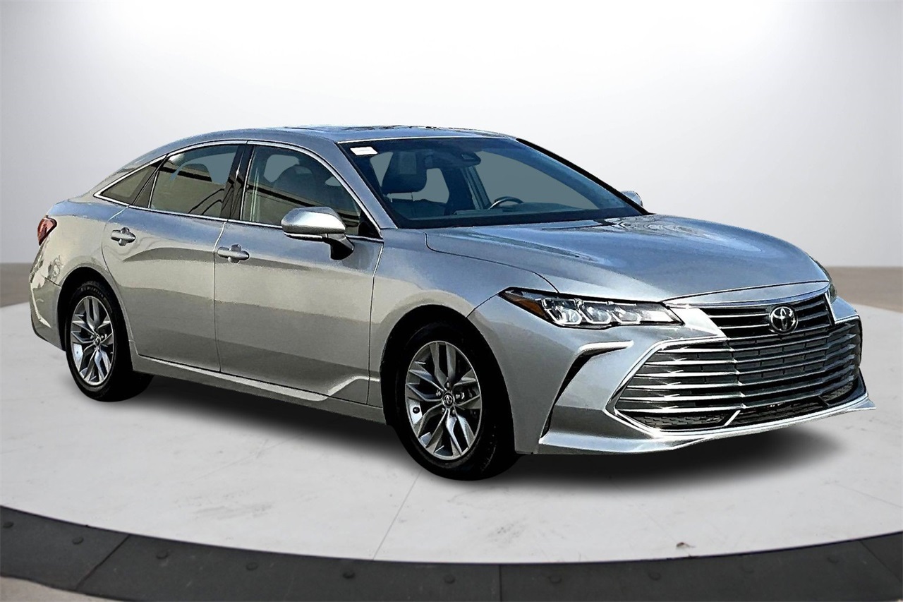2019 Toyota Avalon XLE's photo