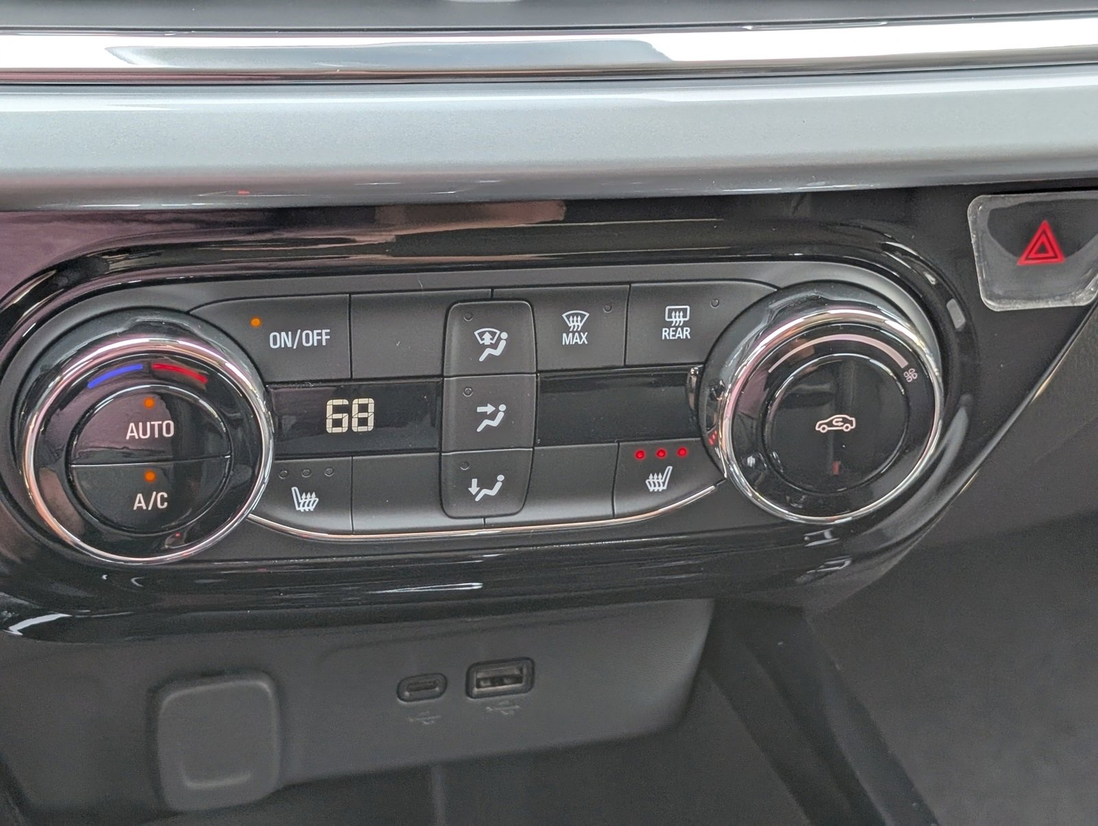 2026 Chevrolet Trax LT photo 16