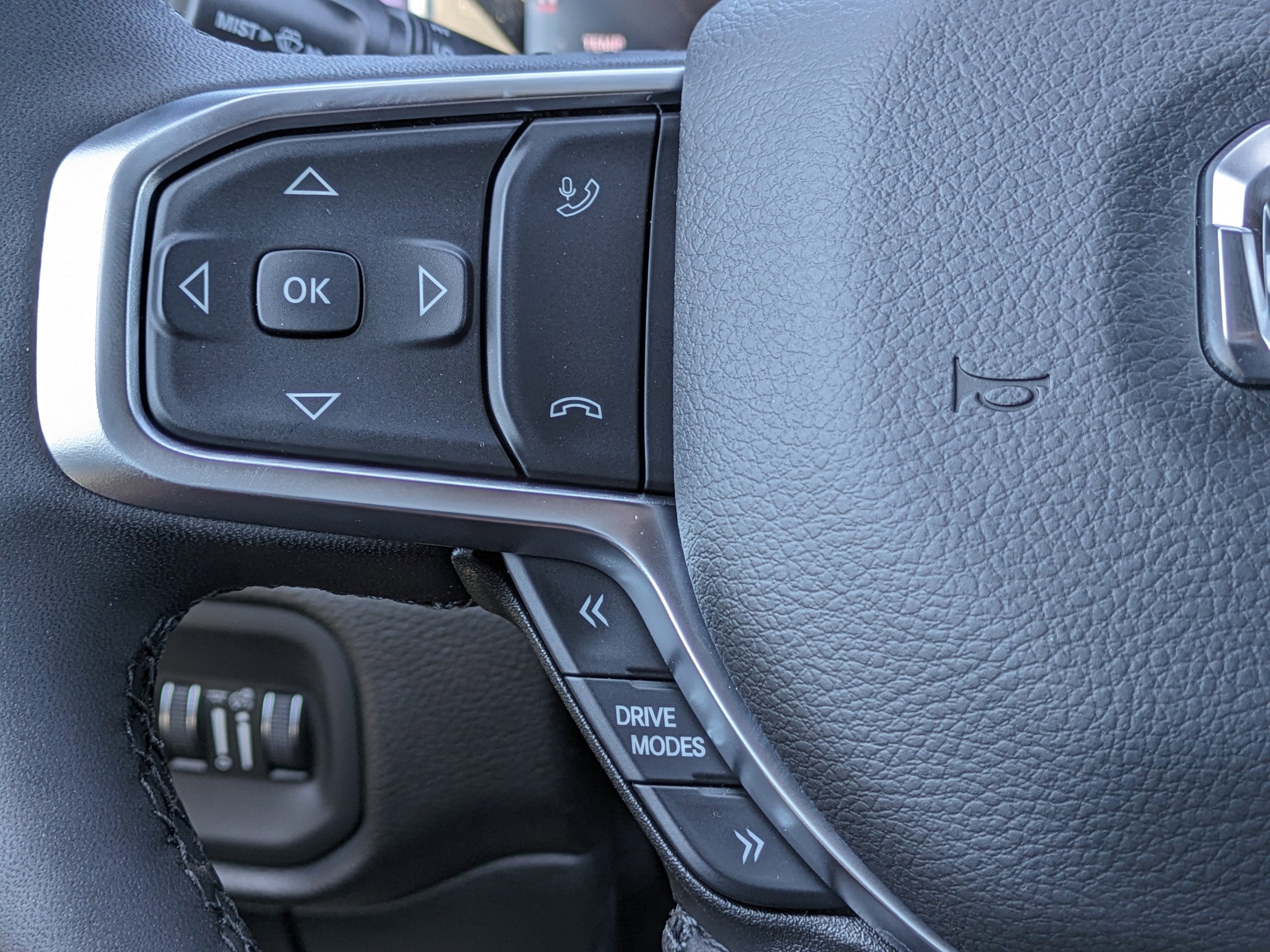 2025 Ram 1500 Big Horn Lone Star photo 25