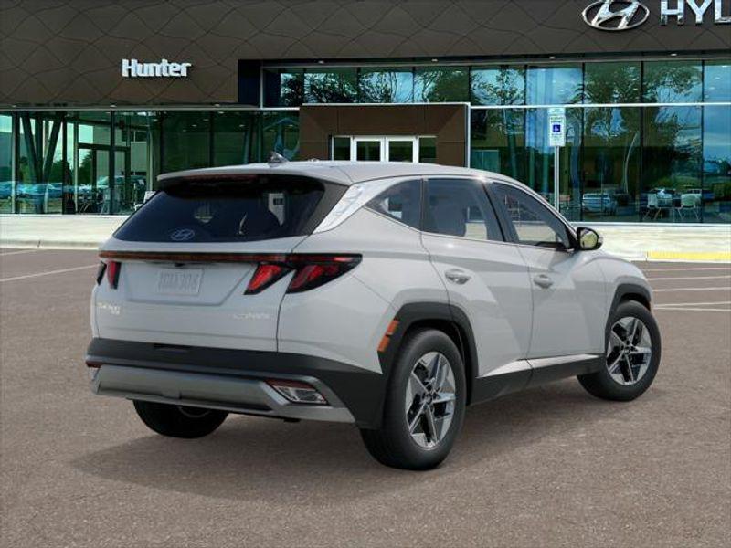 2026 Hyundai Tucson Hybrid SEL photo 3