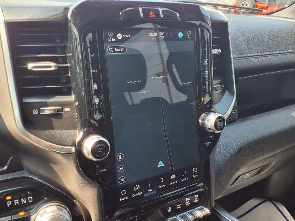 2023 Ram 1500 Laramie photo 4