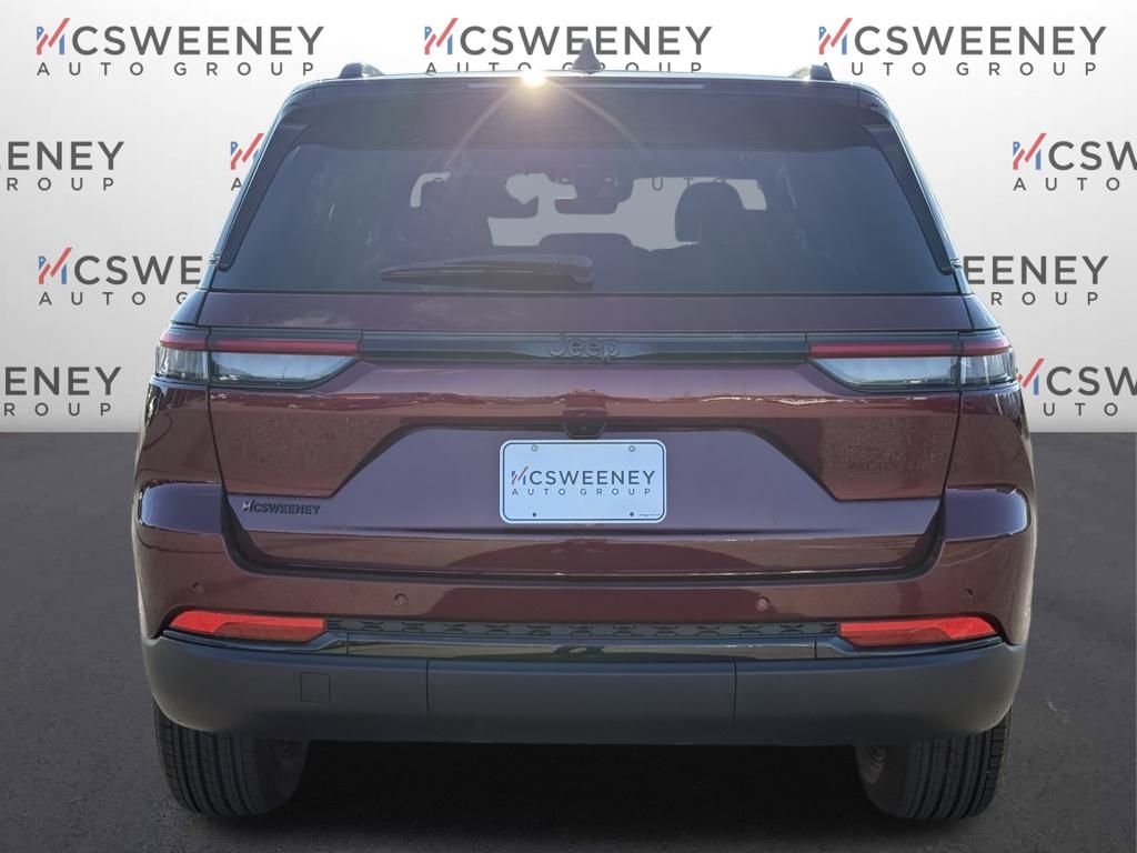 2025 Jeep Grand Cherokee Altitude X photo 3