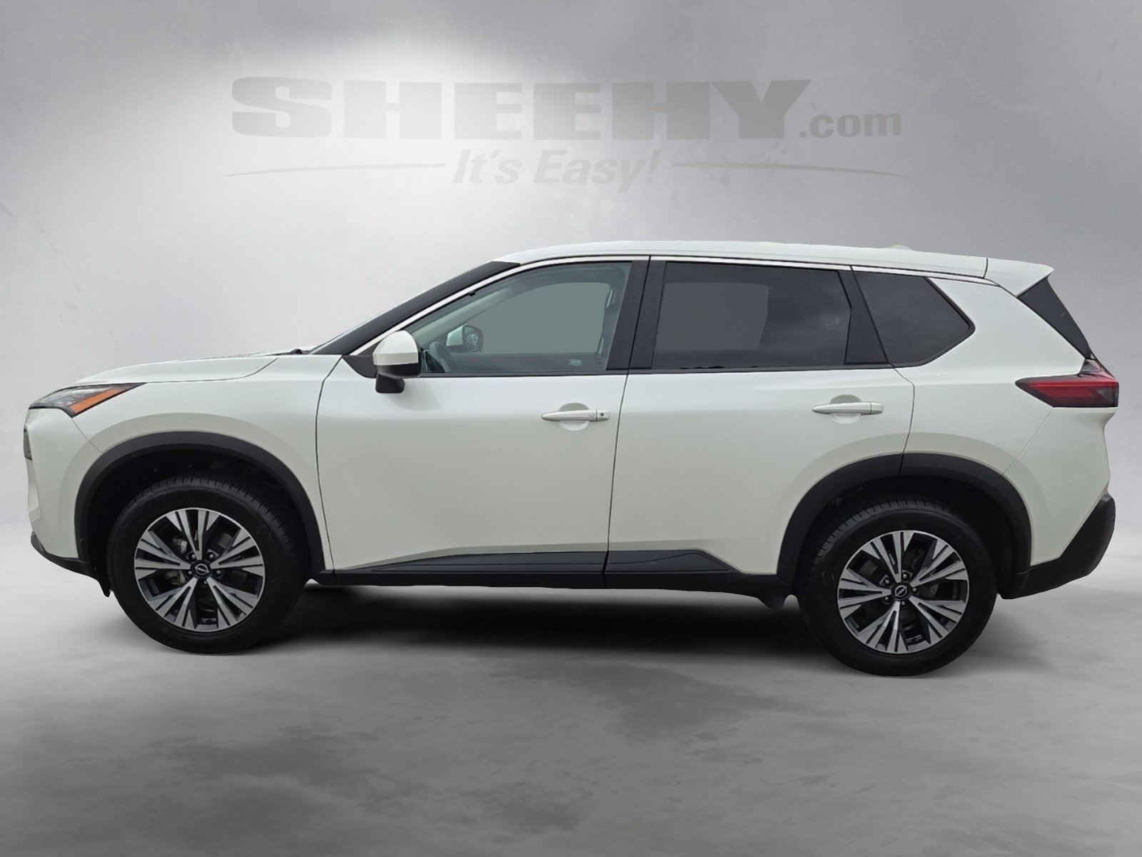2023 Nissan Rogue SV photo 13