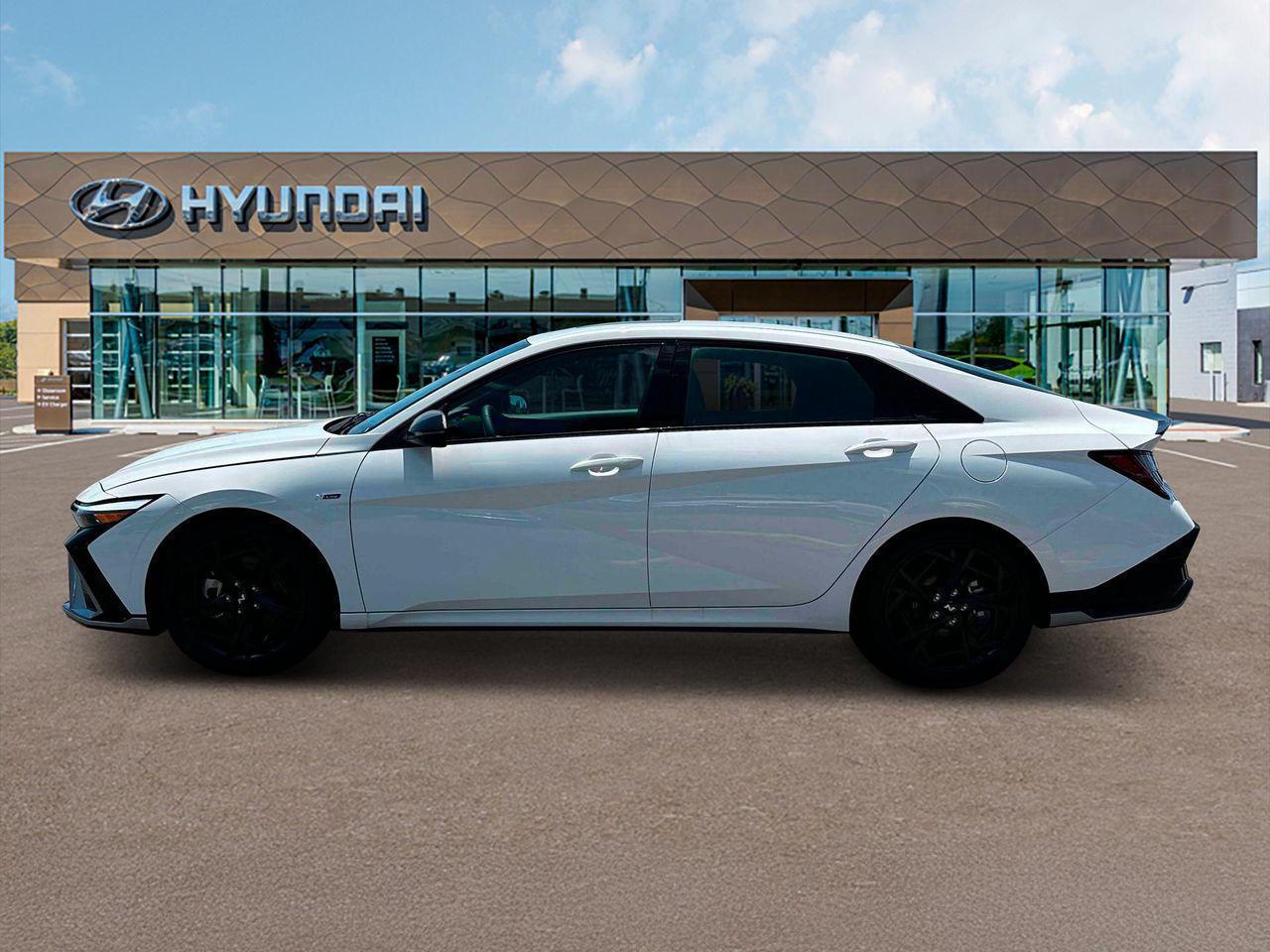 2025 Hyundai Elantra N Line photo 3