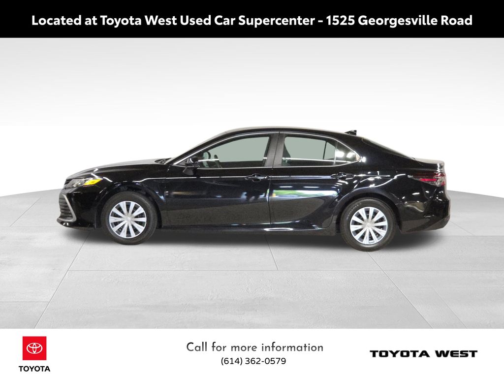 2023 Toyota Camry Hybrid LE photo 8