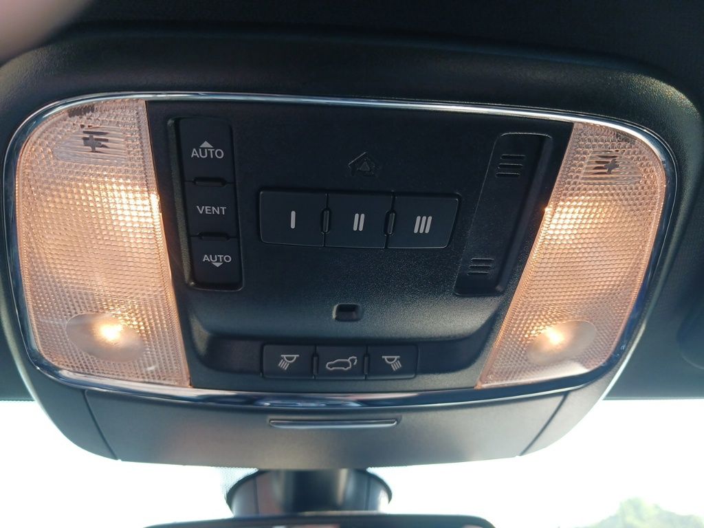 2021 Jeep Grand Cherokee Trailhawk photo 28