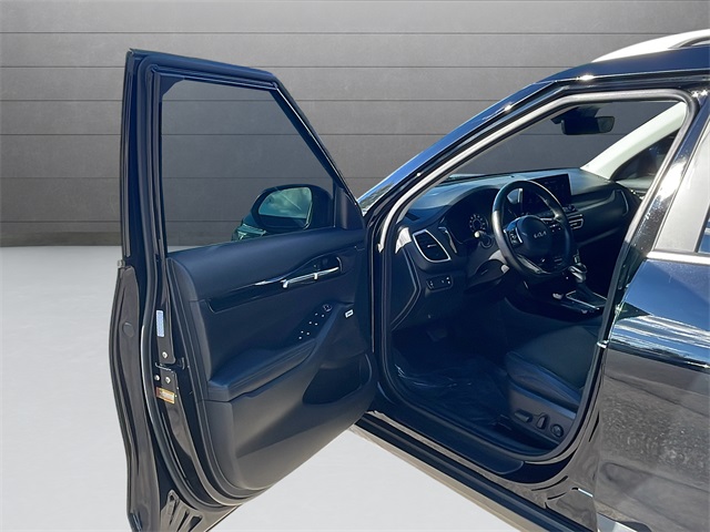 2023 Kia Seltos SX photo 33