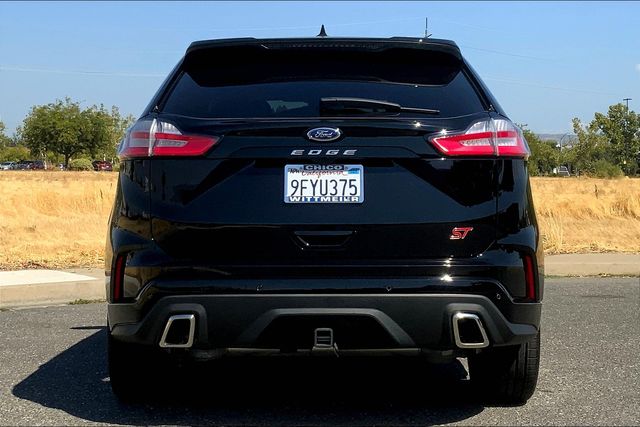 2022 Ford Edge ST photo 4