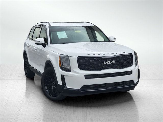 2022 Kia Telluride EX photo 3