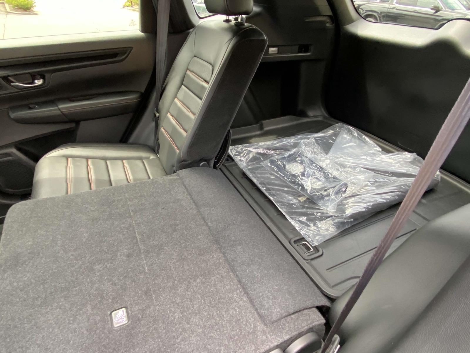 2025 Honda CR-V Hybrid Sport-L photo 9