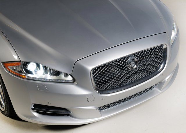 2013 Jaguar XJ XJL Portfolio photo 28