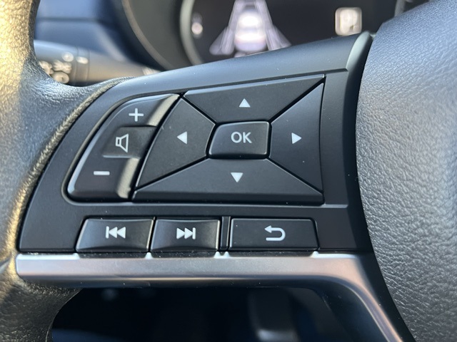 2024 Nissan Versa 1.6 SV photo 16