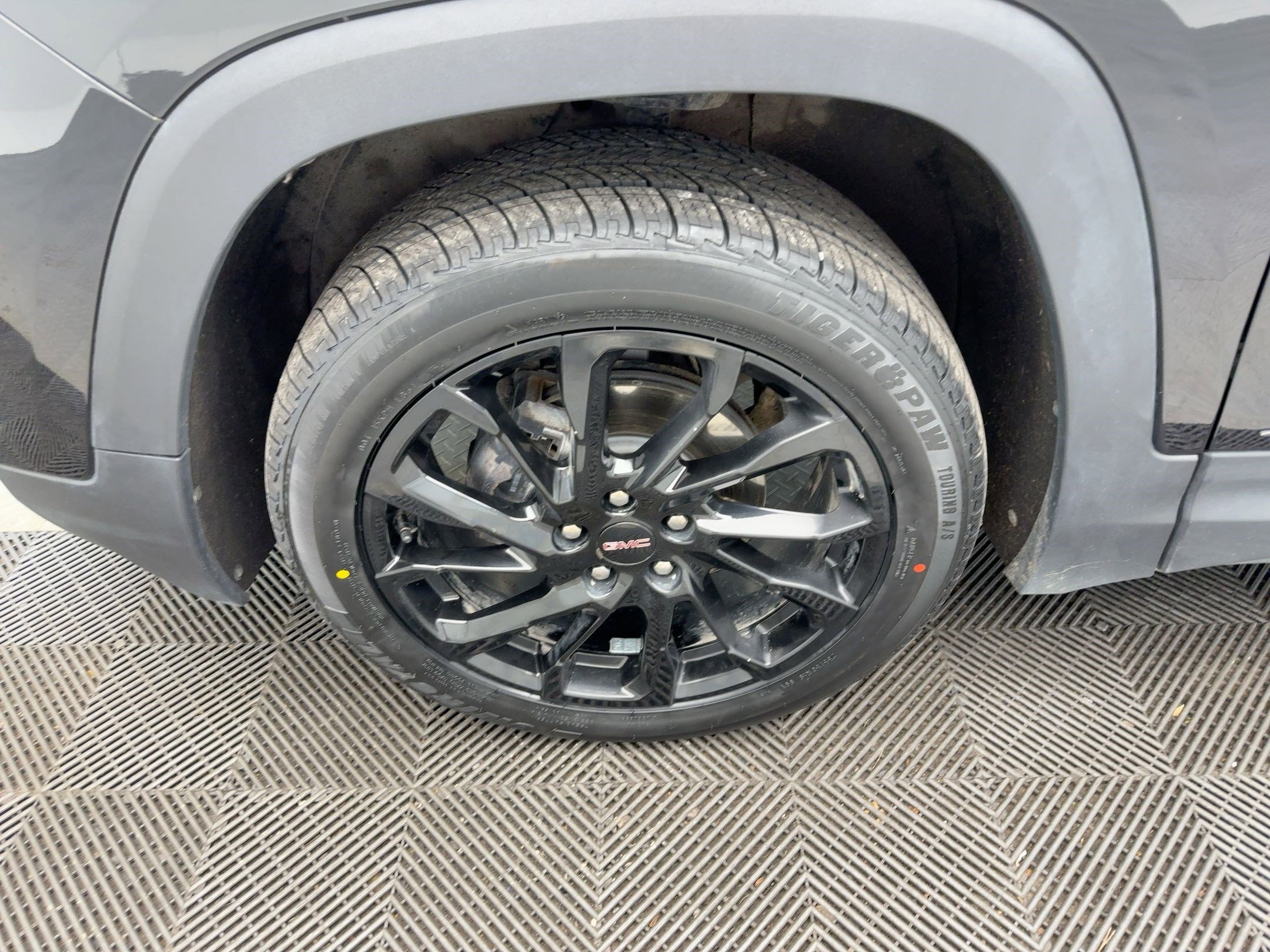 2024 Gmc Terrain SLE photo 11