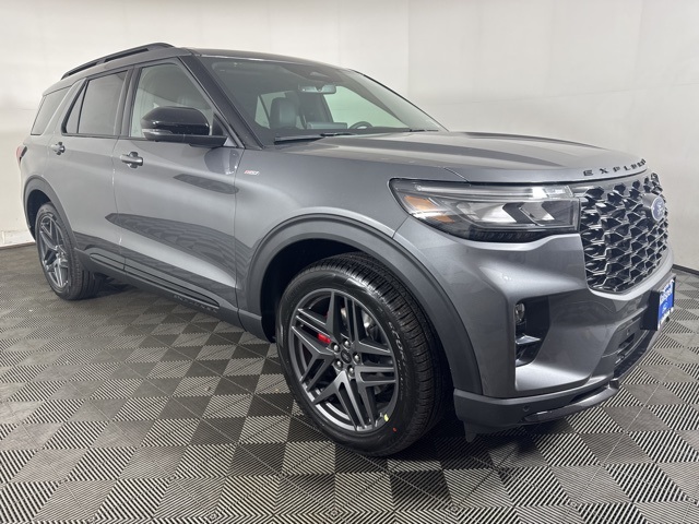 2026 Ford Explorer ST-LINE's photo