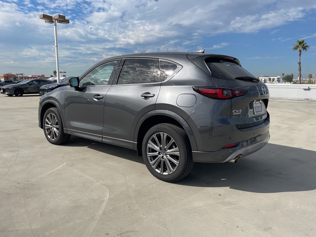 2025 Mazda CX-5 Signature photo 4