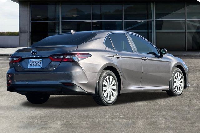 2023 Toyota Camry Hybrid LE photo 4