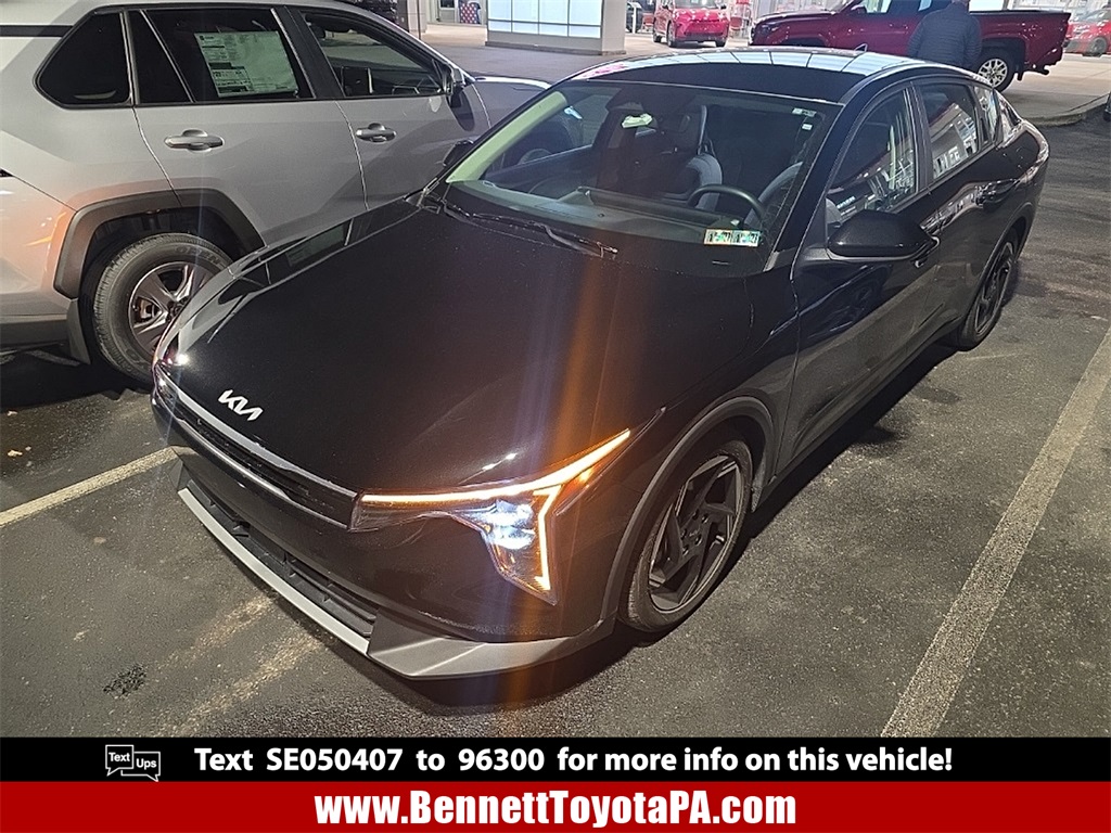 2025 Kia K4 EX's photo