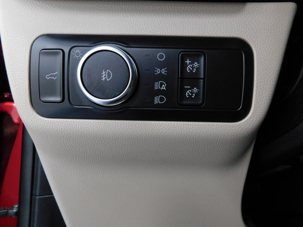 2020 Ford Escape Titanium photo 19