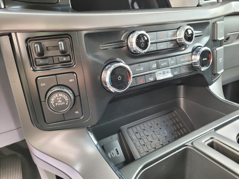2025 Ford F-150 XLT photo 18