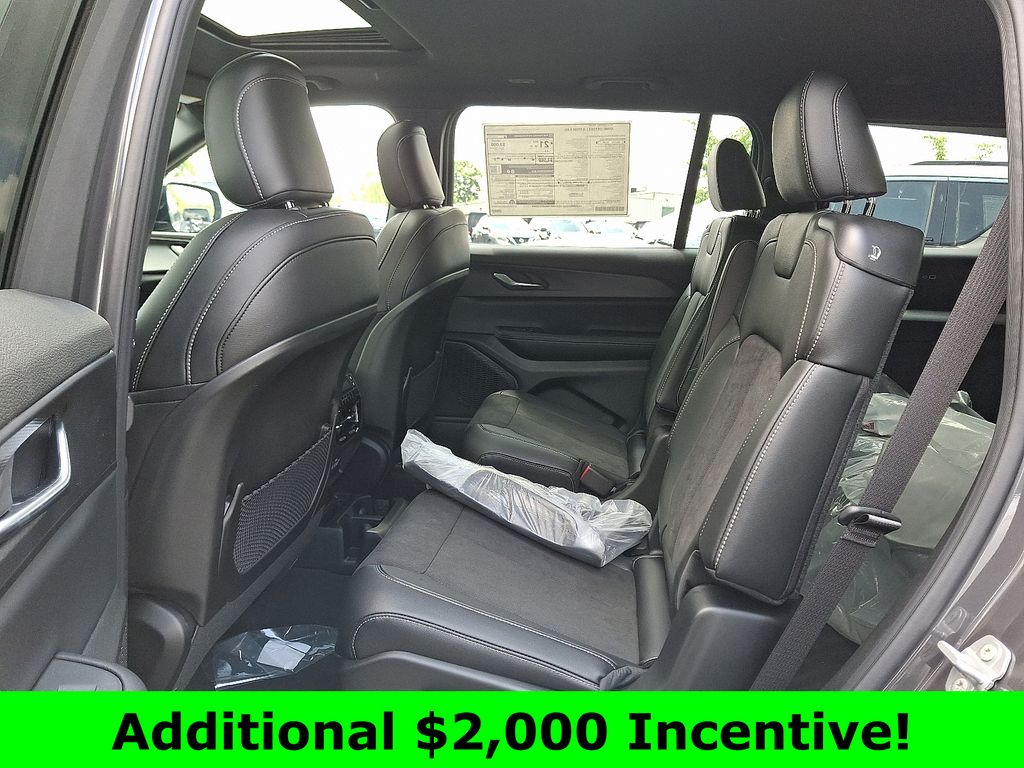 2025 Jeep Grand Cherokee Altitude X photo 4