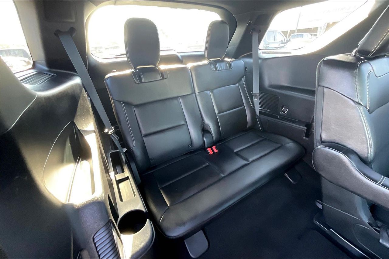 2020 Ford Explorer ST photo 19