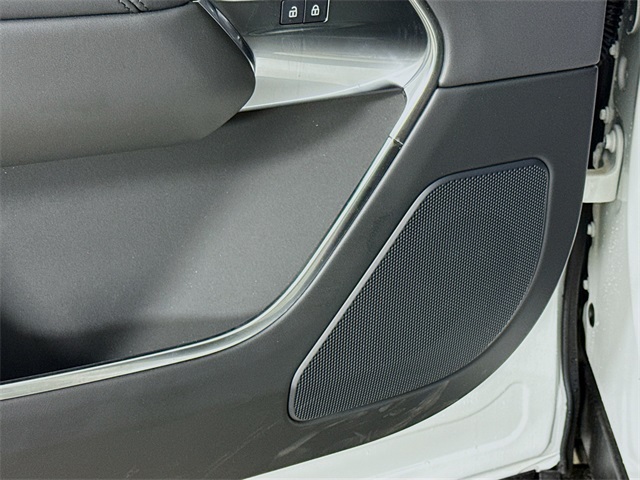 2025 Land Rover Range Rover SE photo 19