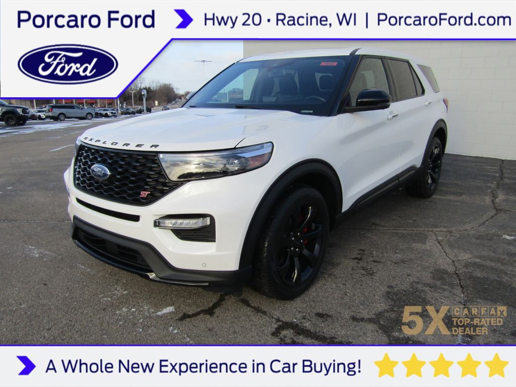 2022 Ford Explorer ST's photo