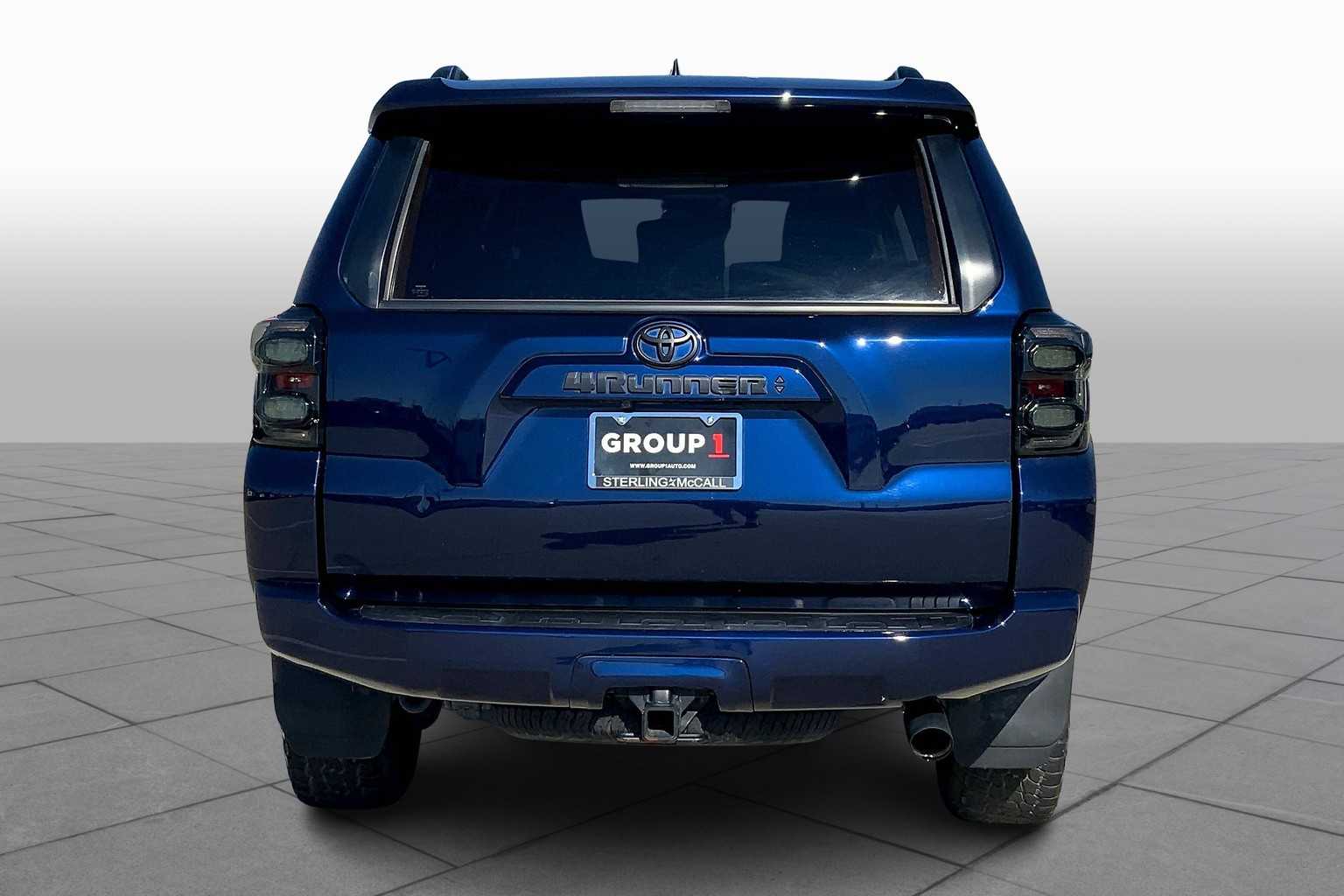 2022 Toyota 4Runner SR5 Premium photo 4
