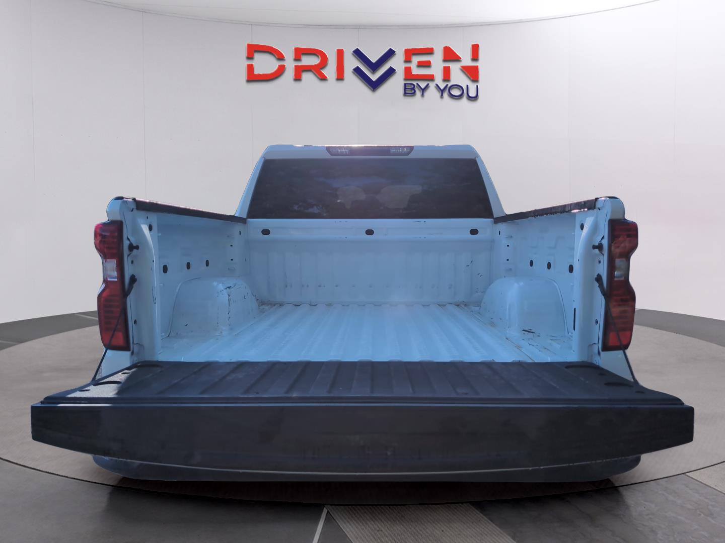 2025 Chevrolet Silverado 1500 photo 3